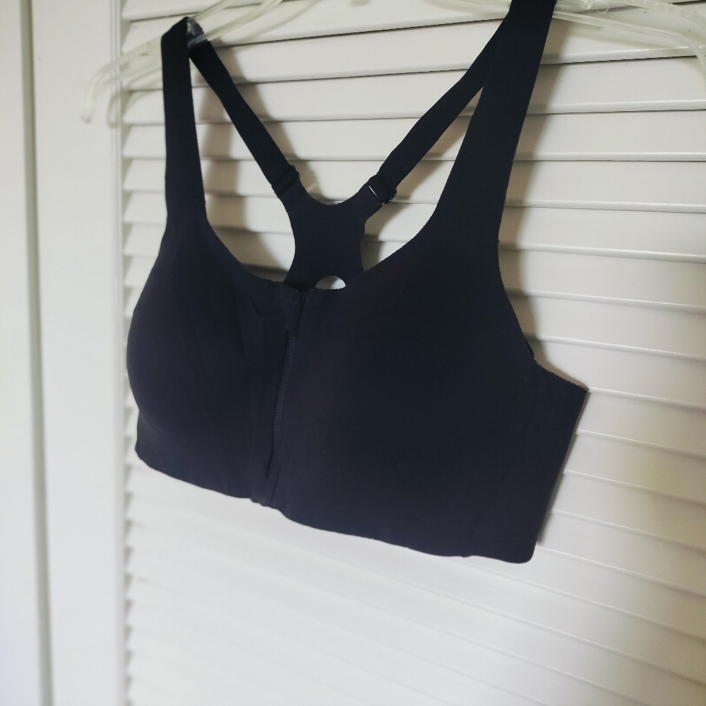 Lululemon Black Sports Bra - Missing Pads